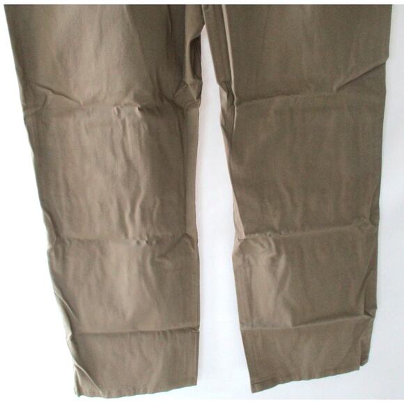 Gloria Vanderbilt Women's Brown Mid Rise Straight Leg  Pants NWY Size16 Short - Picture 6 of 11